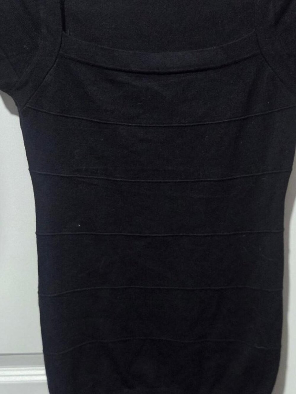 Black top with short sleeves #party